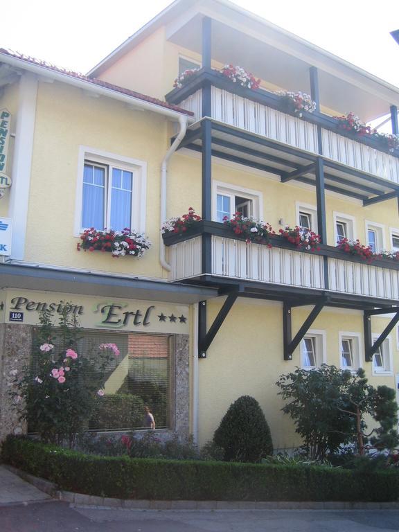 Pension & Apartments Ertl Seeboden Buitenkant foto